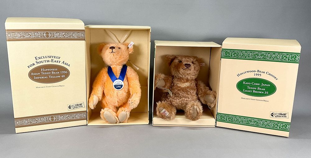 Lot 225: 2 Steiff Bears Chooky & Happiness With Boxes