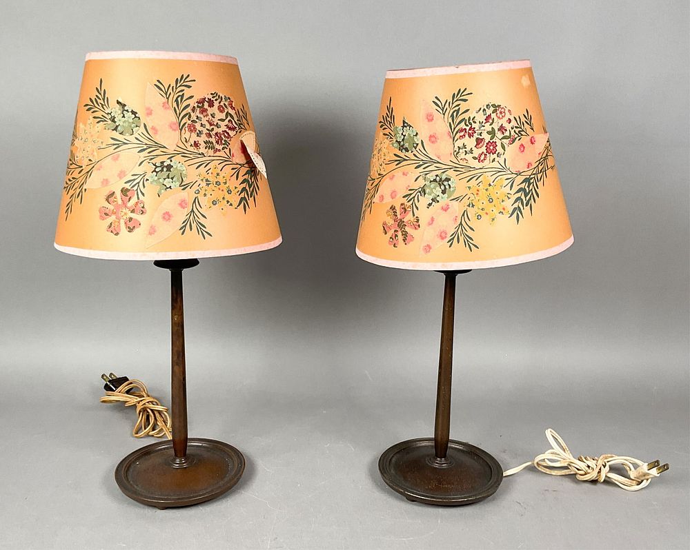 Lot 234: Pair Decorative Arts League Aurora Lamps