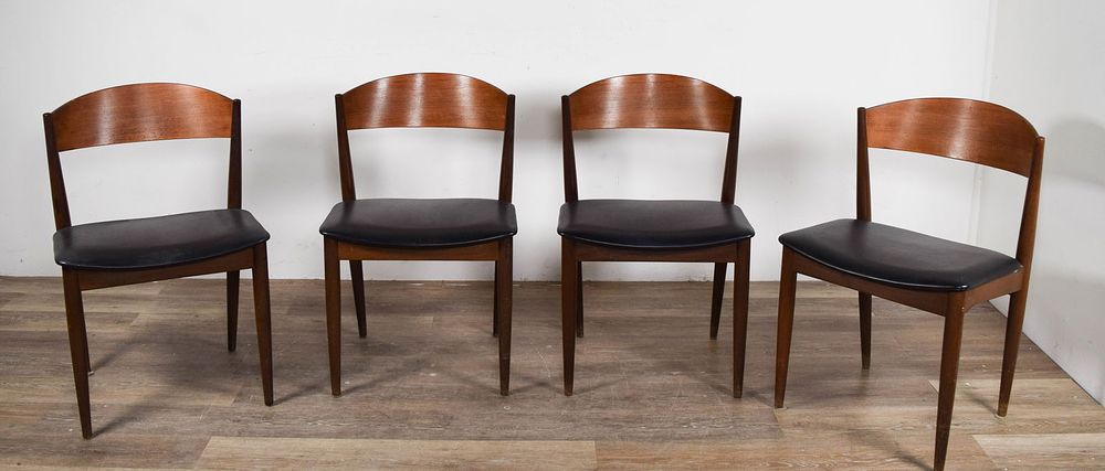 Lot 242: Set of 4 Danish Modern Dining Chairs For B. Altman