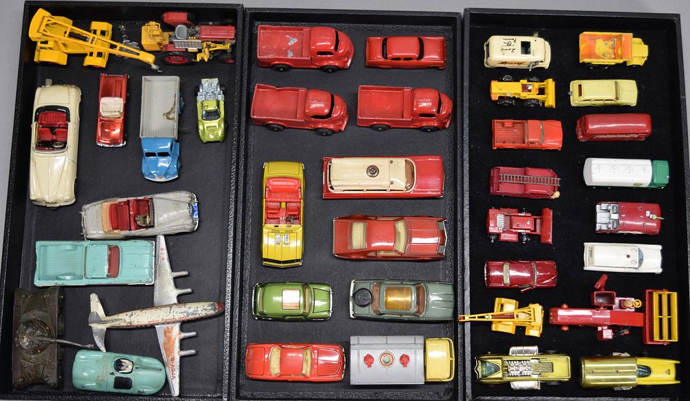 Lot 306: 38 Vintage Die-Cast Toy Cars & Trucks