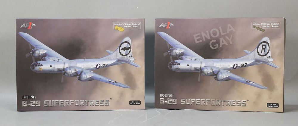 Lot 339: 2 Boeing B29 Superfortress Model Planes WWII
