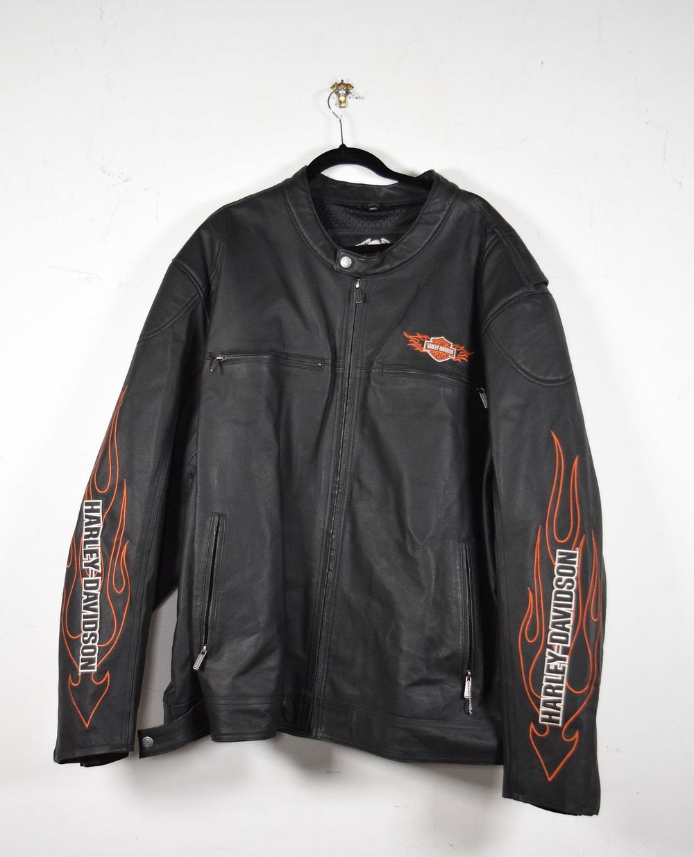 Lot 366: Harley Davidson Ride Ready Leather Jacket 4XL