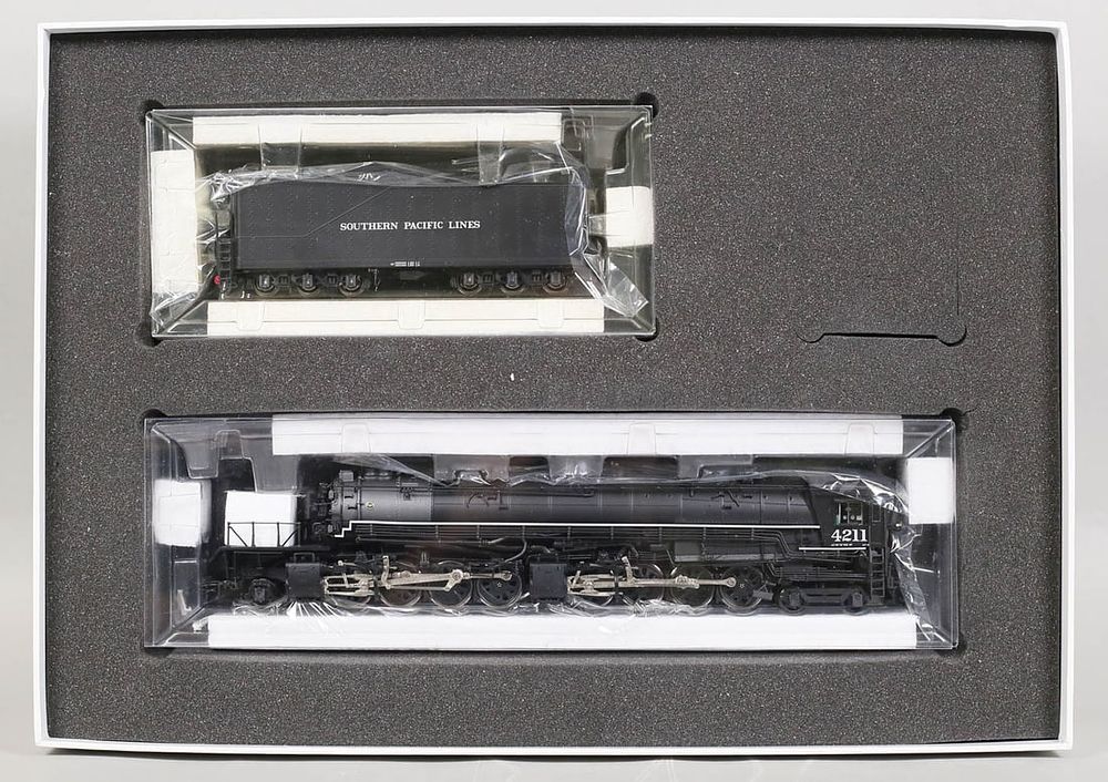 Lot 376: Intermountain Southern Pacific 4-8-8-2 Locomotive