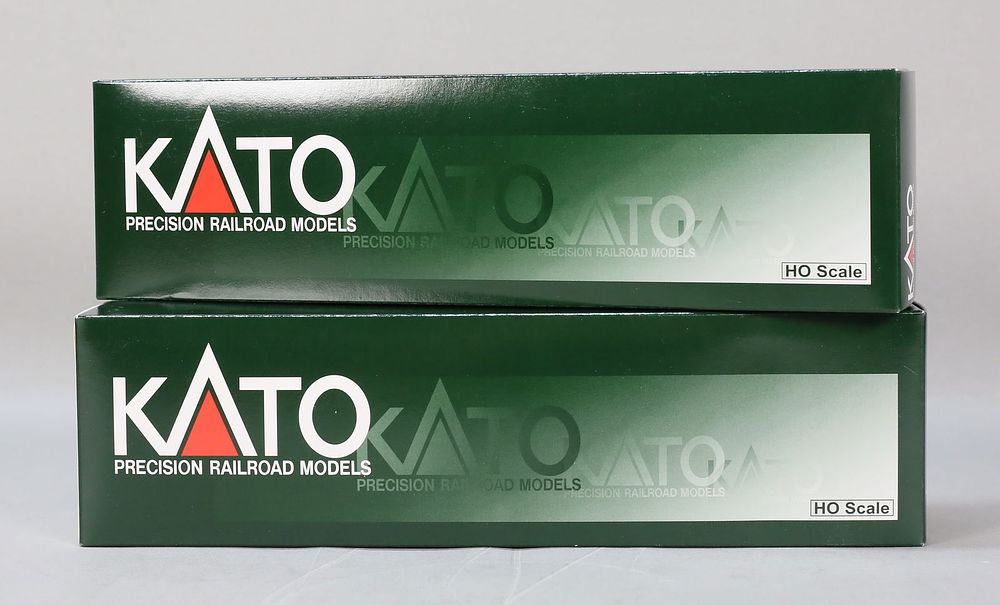 Lot 396: Lot of 2 Kato Amtrak Baggage Cars - #1221/#1206