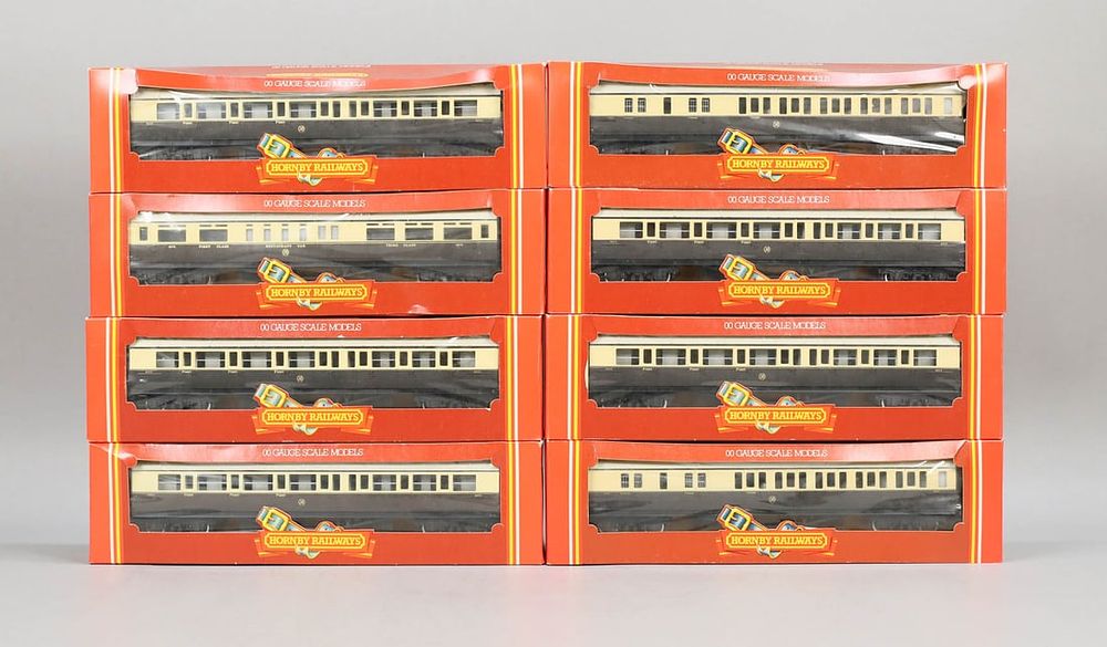 Lot 400: Lot of 8 Hornby Composite Coach/Brake 3rd Coach