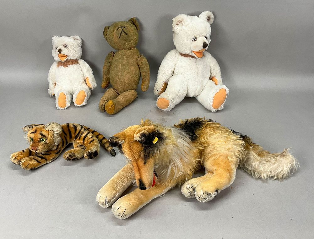Lot 162: 5 Vintage Stuffed Animals Steiff