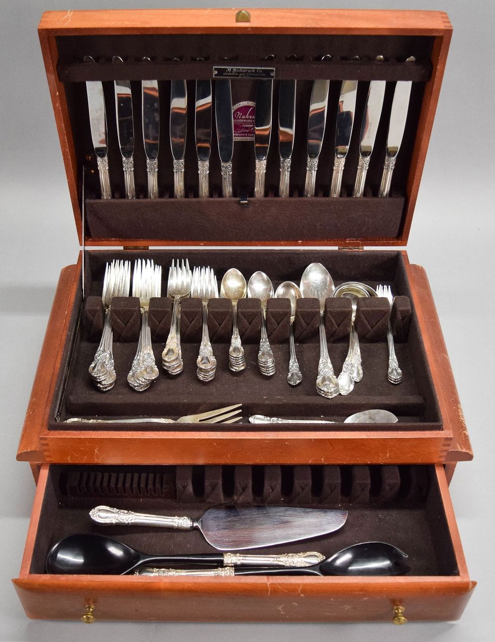 Lot 202: 65 Piece Lunt American Victorian Sterling Flatware
