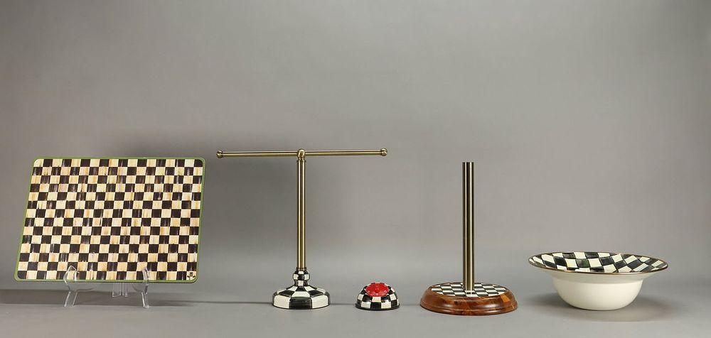 Lot 211: 8 Pieces MacKenzie-Childs Courtly Check