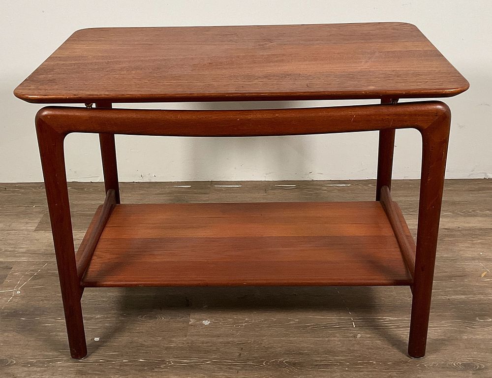 Lot 220: Peter Hvidt John Stuart Danish Modern Side Table