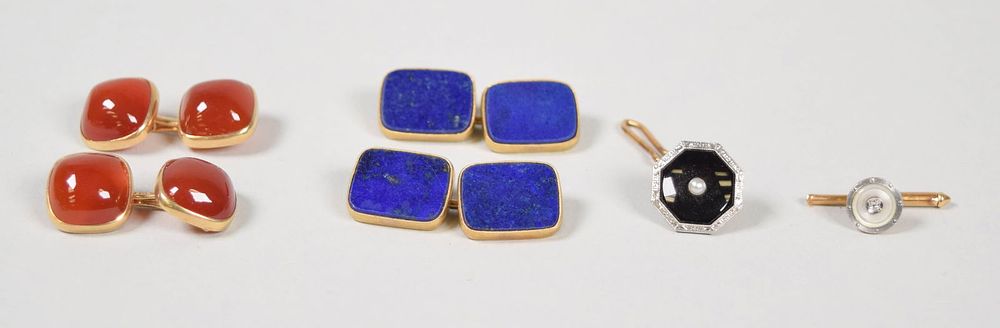 Lot 321: Lot of 14k Gold Men's Accessories