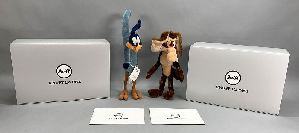 Lot 396: 2 Steiff Looney Tunes Wile E Coyote & Road Runner
