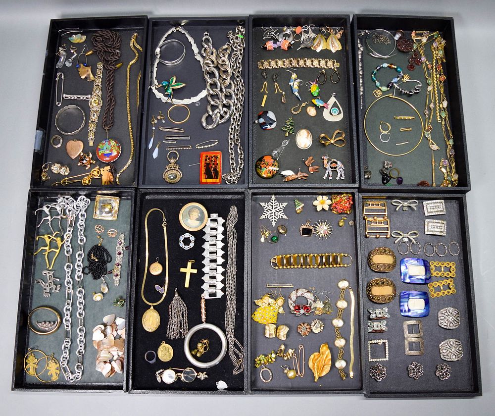Lot 303: Lot of Costume & Other Jewelry