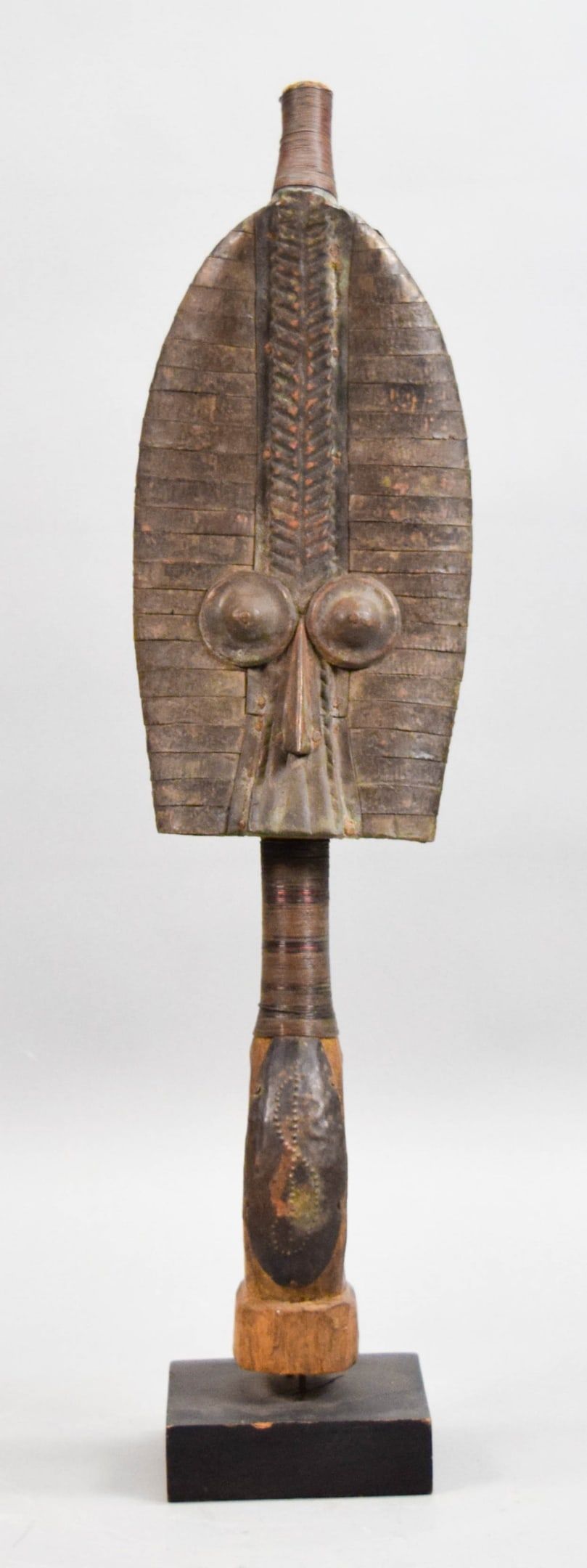 Lot 175: African Mahongwe Reliquary Figure