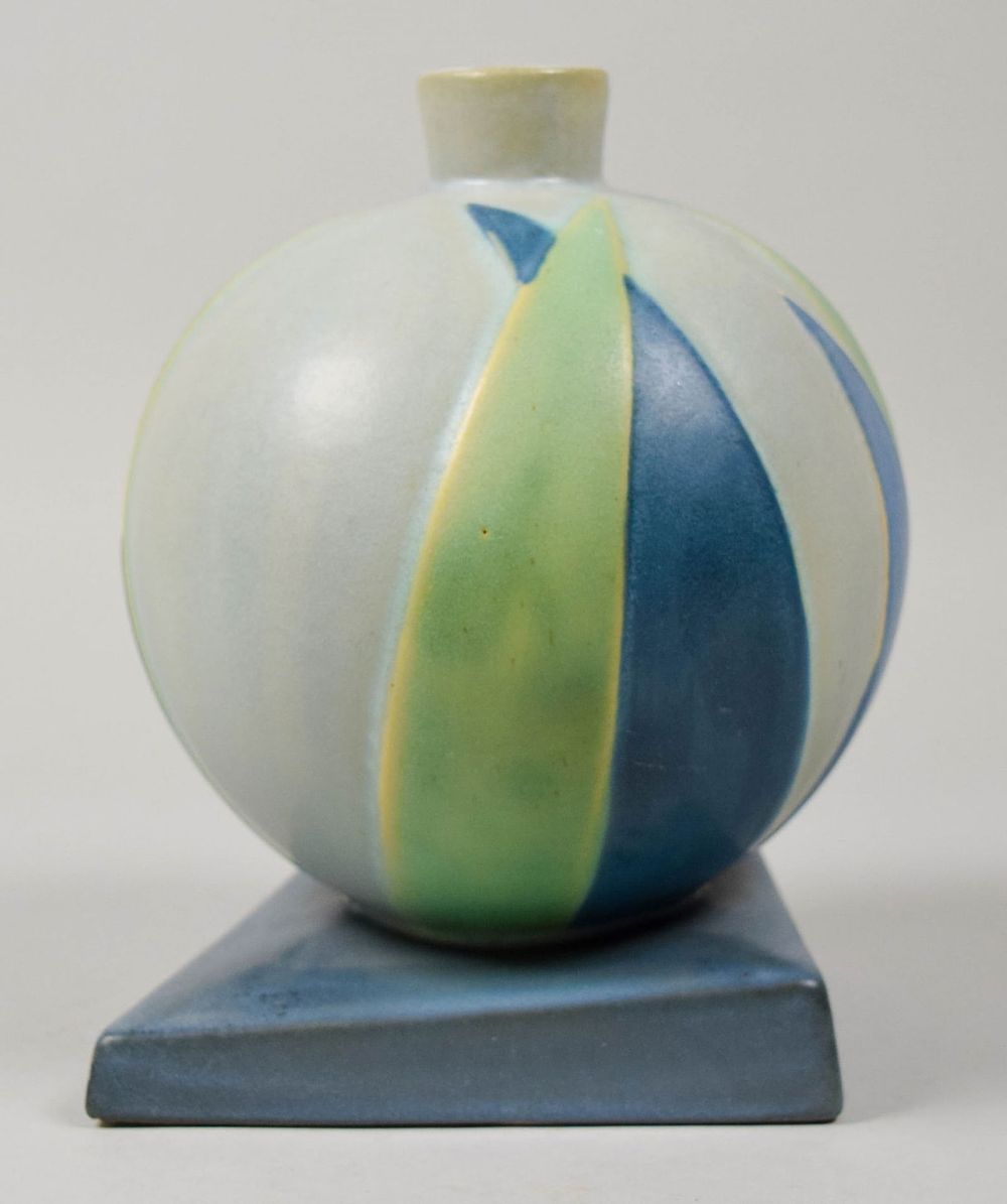 Lot 230: Roseville Pottery Futura Ball Vase Bamboo Leaf