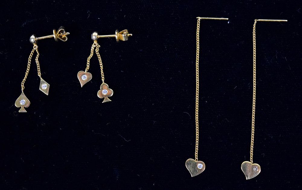 Lot 253: 2 Pairs 14k Gold & Diamond Playing Card Earrings