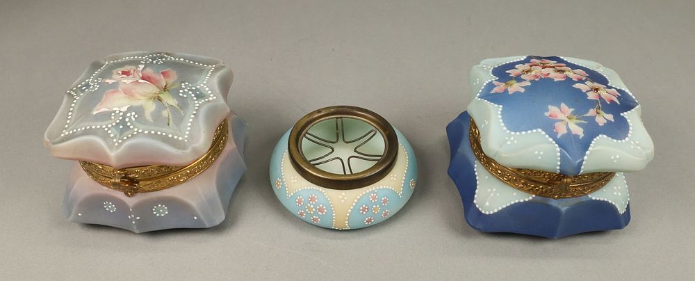 Lot 297: 3 C.F. Monroe Nakara Dresser Pieces