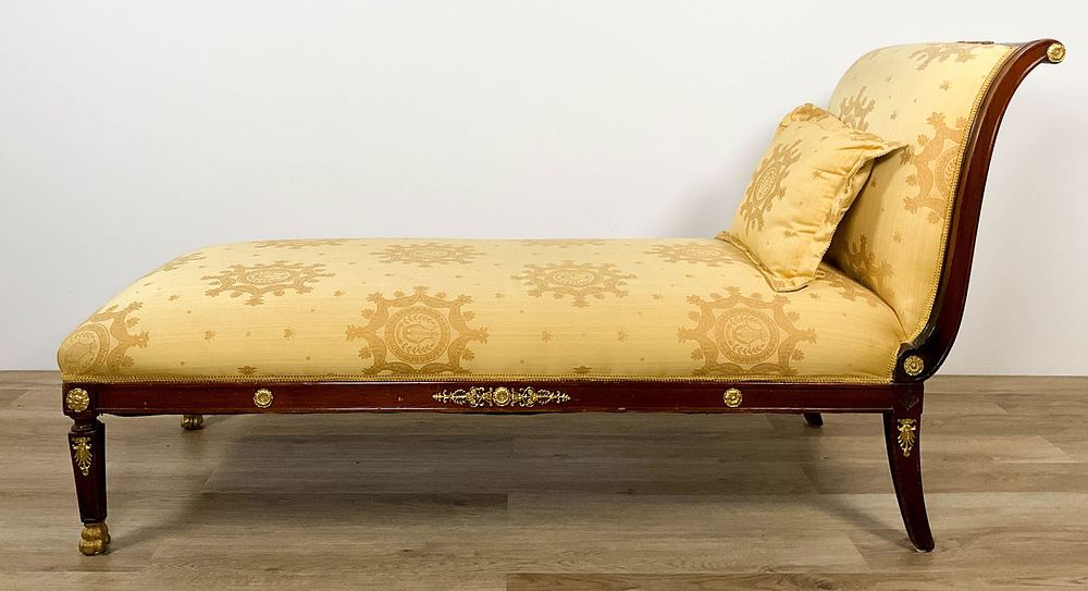 Louis XV Style Neoclassical Chaise Lounge. Louis XV style neoclassical chaise lounge. With front 