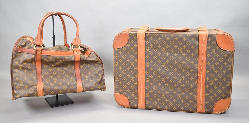 Lot 218: 2 Pieces Vintage Louis Vuitton Luggage
