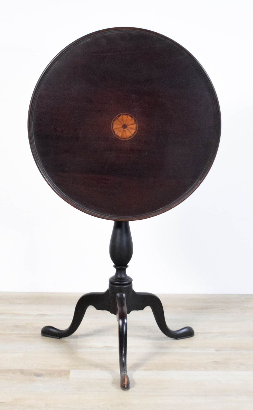 Lot 162: Queen Anne Style Flip-Top Table