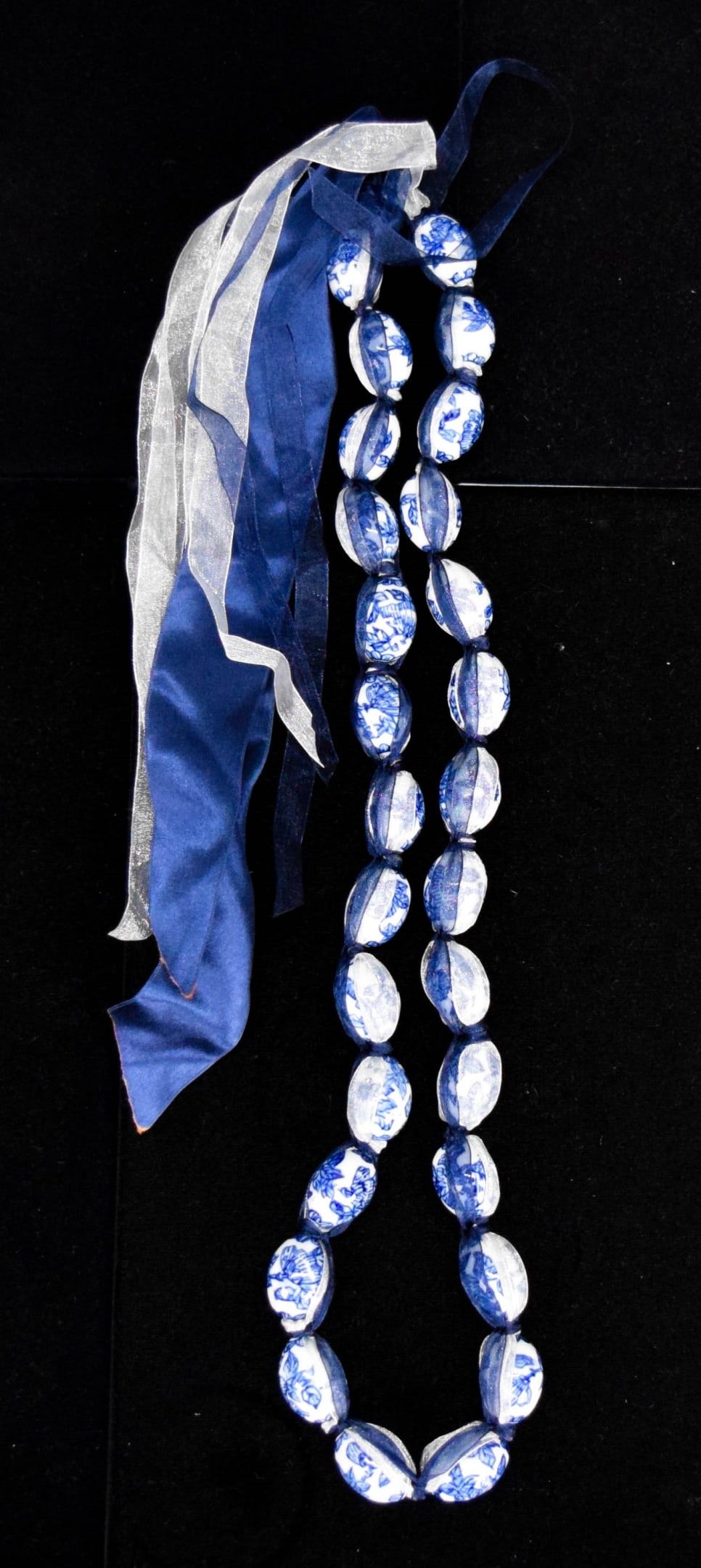 Lot 180: Simon Alcantara Porcelain Beaded Necklace