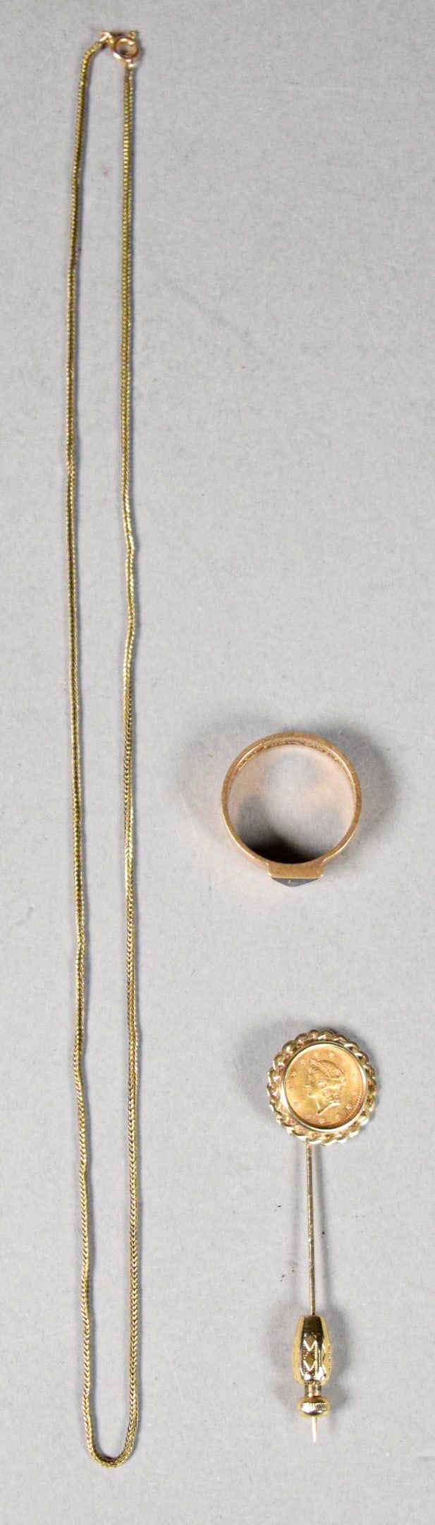 Lot 199: Vintage 14 Karat Gold Jewelry