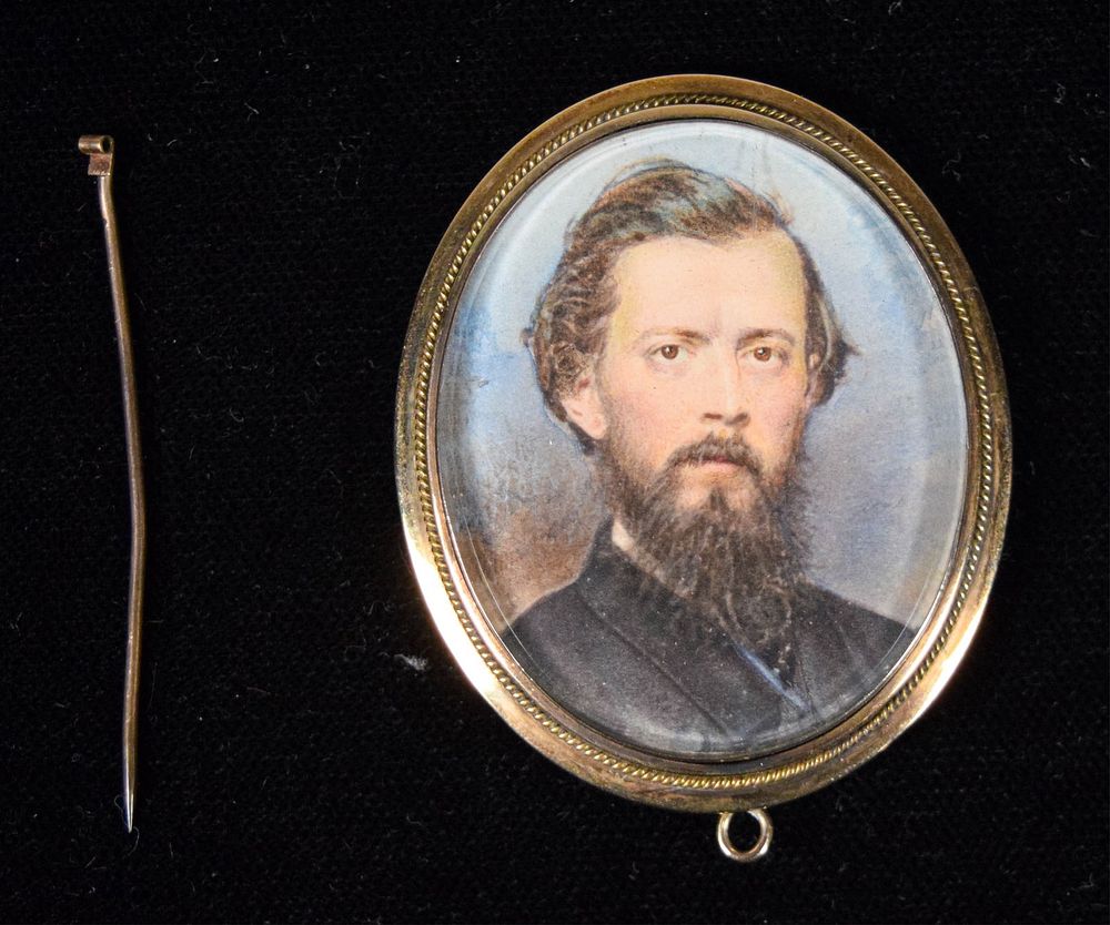 Lot 207: 19th Century Mourning Pendant
