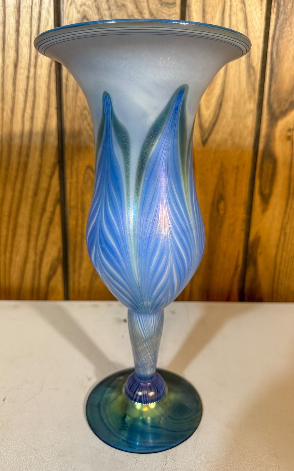 Lot 317: Vandermark Art Glass Vase Pulled Feather Design