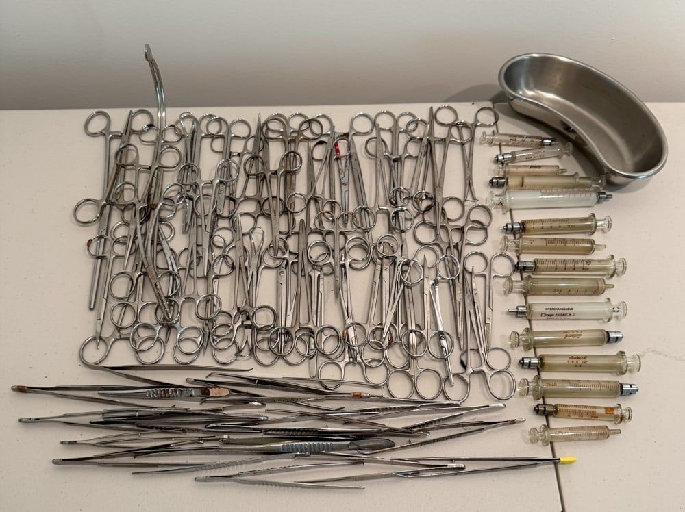 Lot 382: Vintage Dental Equipment