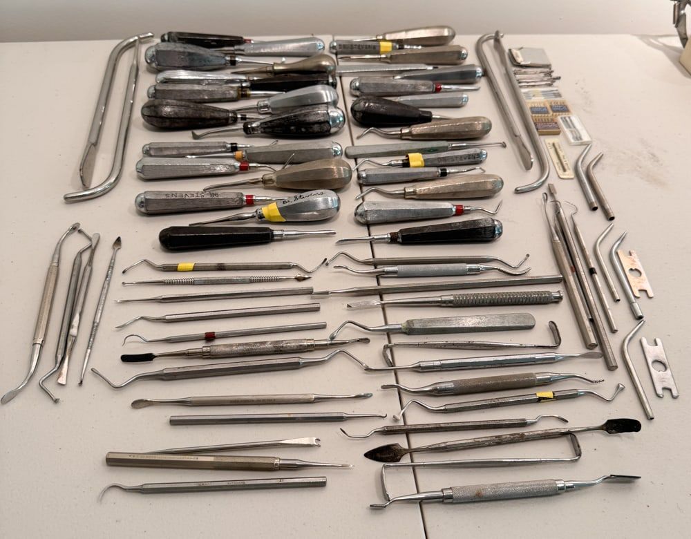 Lot 383: Vintage Dental Equipment
