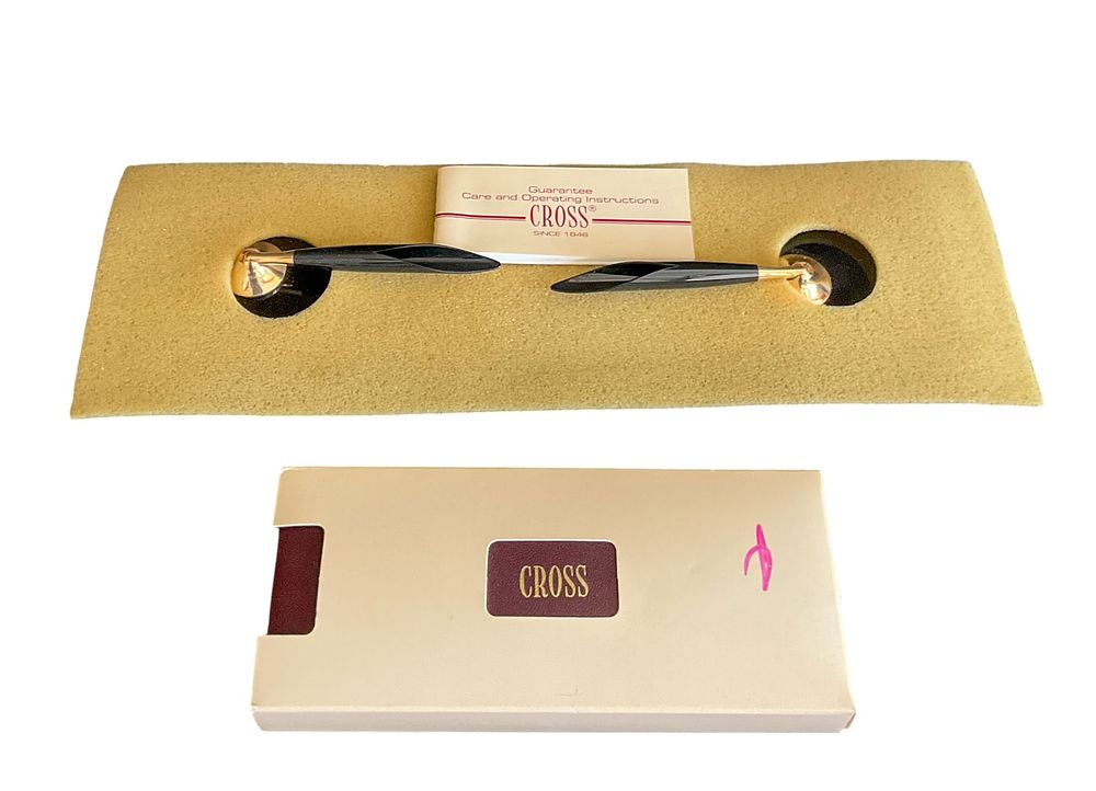 Lot 197: Cross 14k Gold-Filled Mechanical Pencil & Desk Set