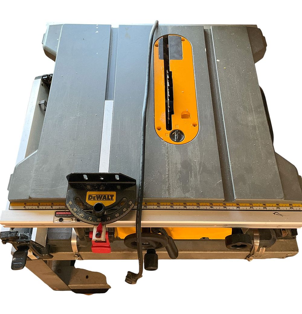 Lot 201: Dewalt Compact Jobsite Table Saw DWE7485