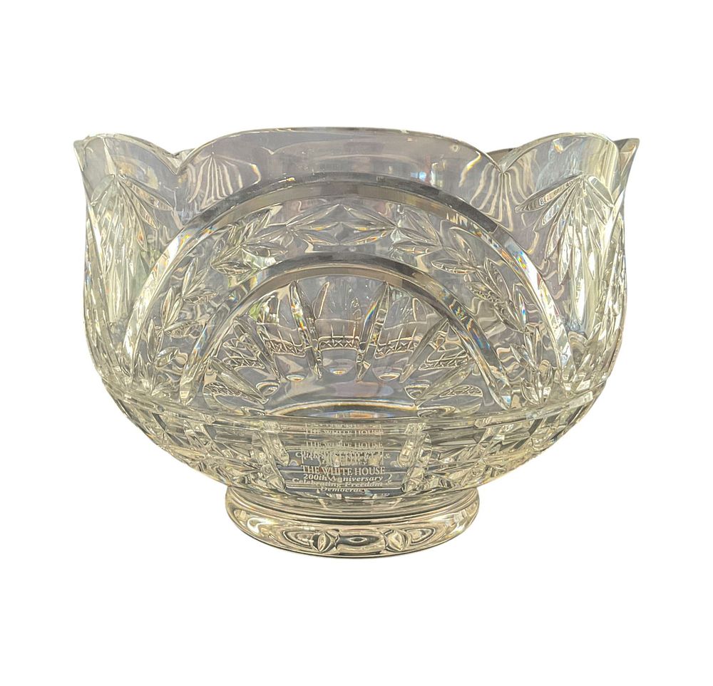 Lot 225: Waterford Crystal White House 200th Anniversary