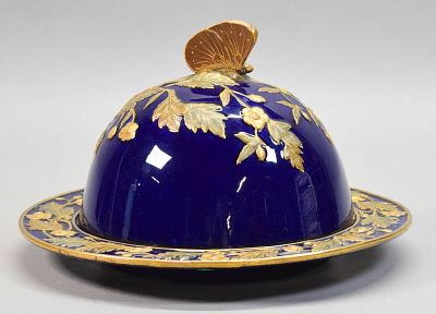 George Jones Majolica Muffin Dish. George Jones majolica porcelain muffin dish. Dome and 