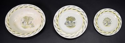 6 Pieces Eric Ravilious Wedgwood Garden Porcelain. 6 pieces English porcelain, designed by Eric 