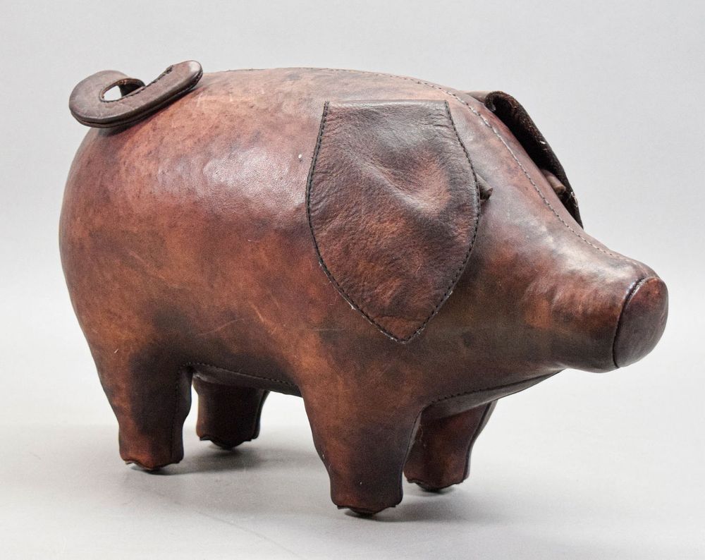 Lot 171: Abercrombie & Fitch Style Leather Pig