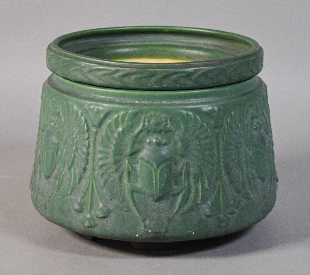 Lot 172: Roseville Pottery Scarab Jardiniere