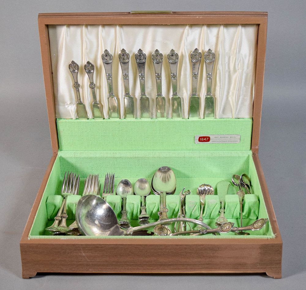 Lot 219: 57 Pieces Reed & Barton Medallion Silverplate