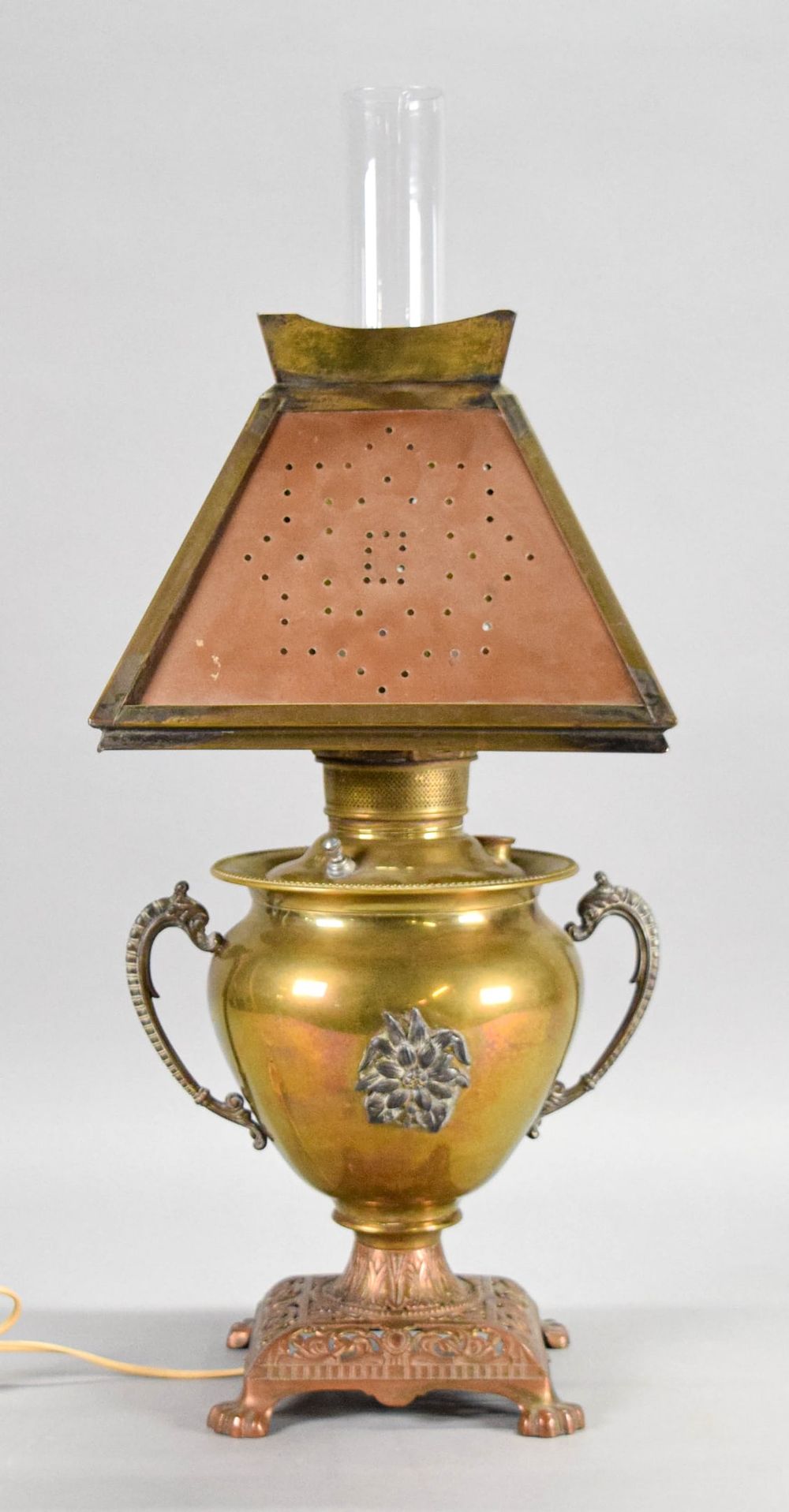 Lot 288: Edward Miller & Co. Kerosene Lamp