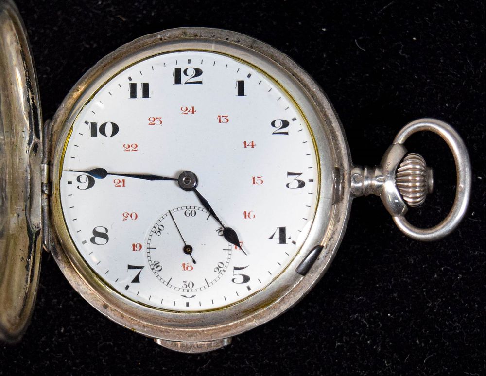 Lot 345: 875 Silver Repeater Pocket Watch