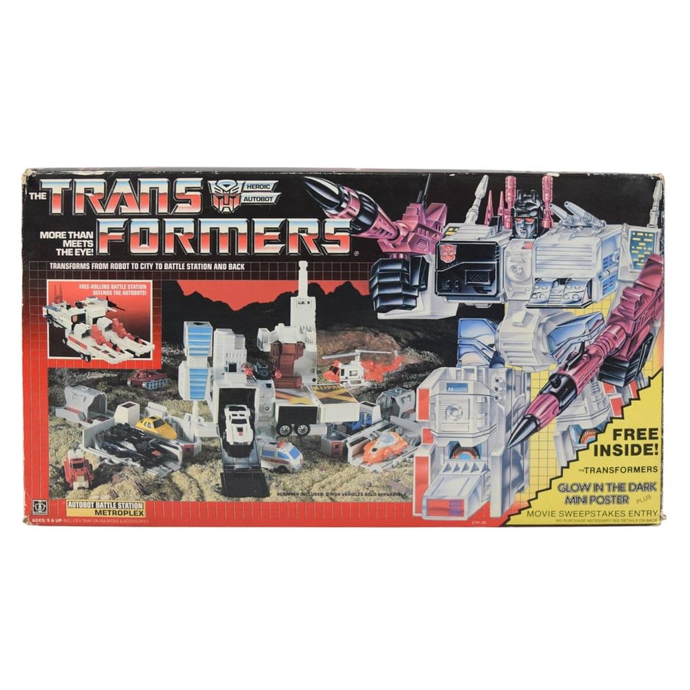 Lot 209: Hasbro Transformers G1 Autobot Battle Station Metroplex in Original Box, c. 1985-1986