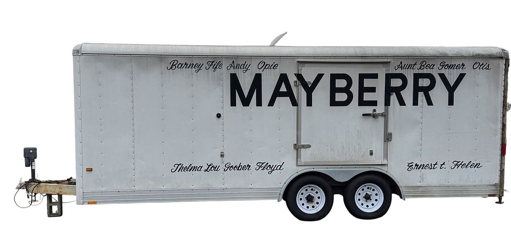 Lot 420: 2002 Wells Cargo Dual-Axle Enclosed Cargo Trailer