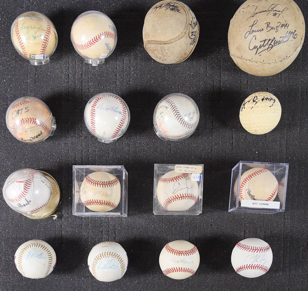 Lot 334: 16 Autographed Baseballs and Softballs Late 20th to Early 21st C