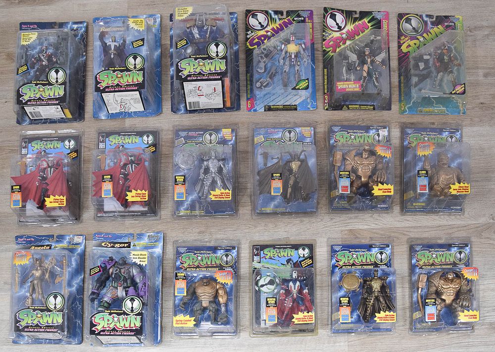 Lot 242: 18 McFarlane Spawn Ultra-Action Figures c. 1994-1996
