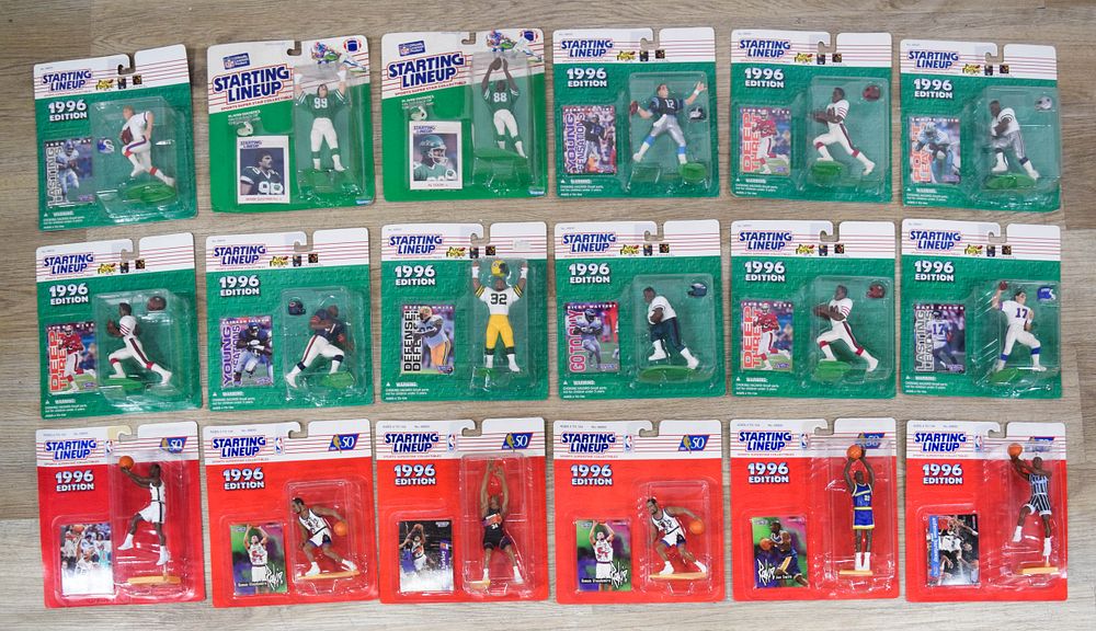 Lot 352: 19 Kenner Starting Lineup NFL and NBA Action Figures 1996