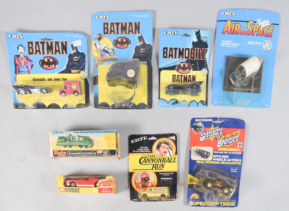 Lot 315: 8 Vintage Die-Cast Car Vehicle Collection c. 1972-1989
