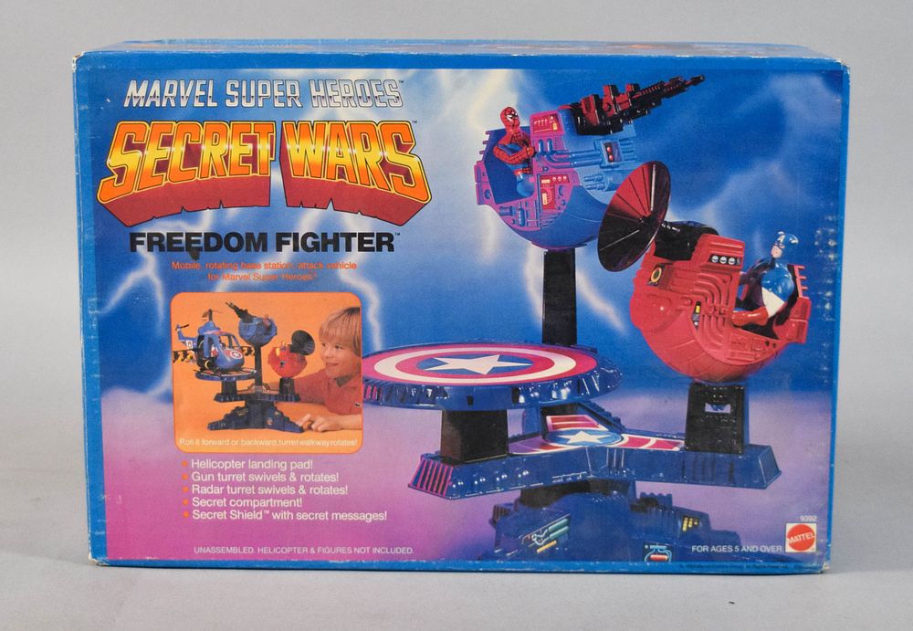 Lot 217: Mattel Marvel Super Heroes Secret Wars Freedom Fighter Playset