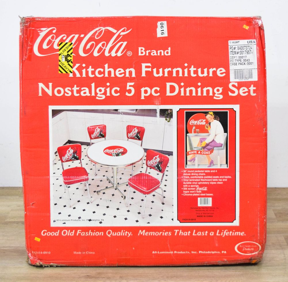 Lot 164: Vintage Coca-Cola 5-Piece Kitchen Dining Set
