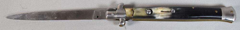 Lot 280: Italian Style Automatic Stiletto Switchblade with Natural Horn Scales