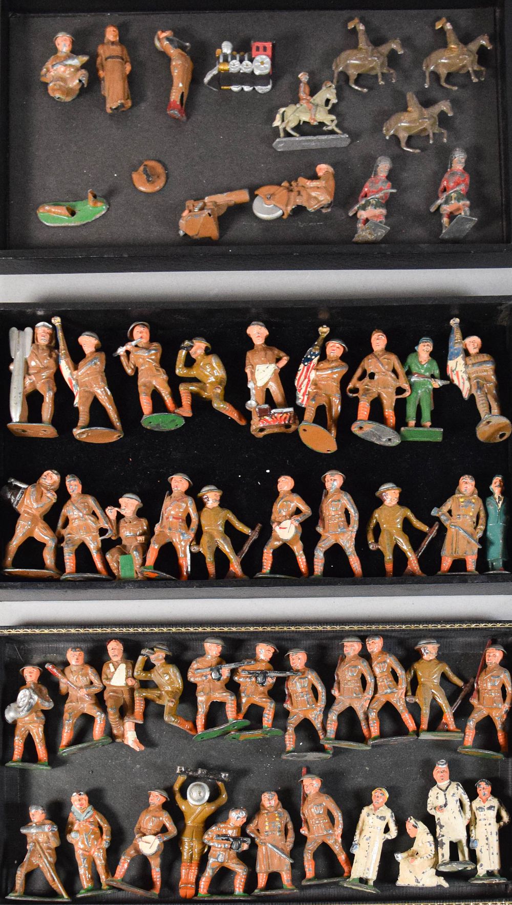 Lot 173: 52 Barclay and Manoil Hollow-Cast Metal Toy Figures
