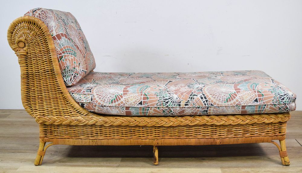 Lot 385: MCM Wicker and Rattan Chaise Longue